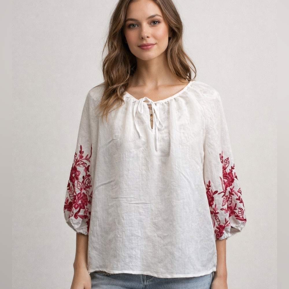 Oliva & Martin Ivory Embroidered Peasant Blouse M Boho 3/4 Sleeve Boxy Cottege